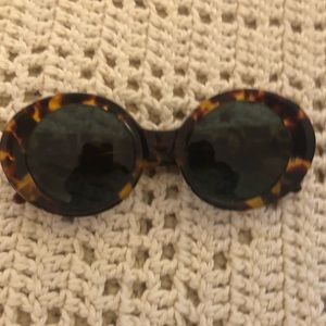 Authentic Vintage Gucci 2410 Sunglasses - Tortoise Shell